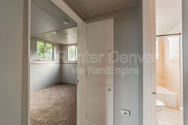 Foto del edificio - 2225 Ames St
