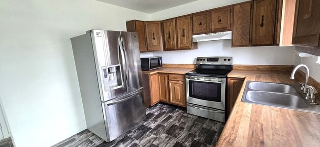 Building Photo - 8200 Ptarmigan Ave