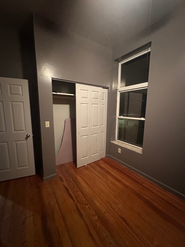 Foto del edificio - 998 IL-96