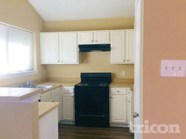 Foto del edificio - 3086 Rustlewind Ln