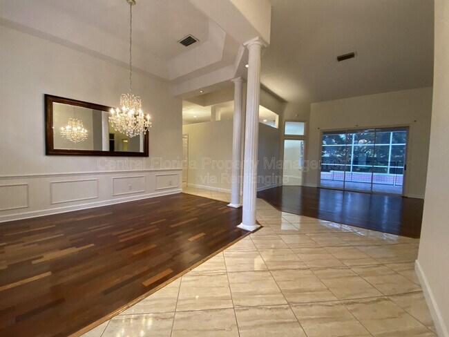 Foto del edificio - 5614 Craindale Dr