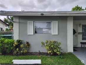 Building Photo - 7761 NW 42nd Pl