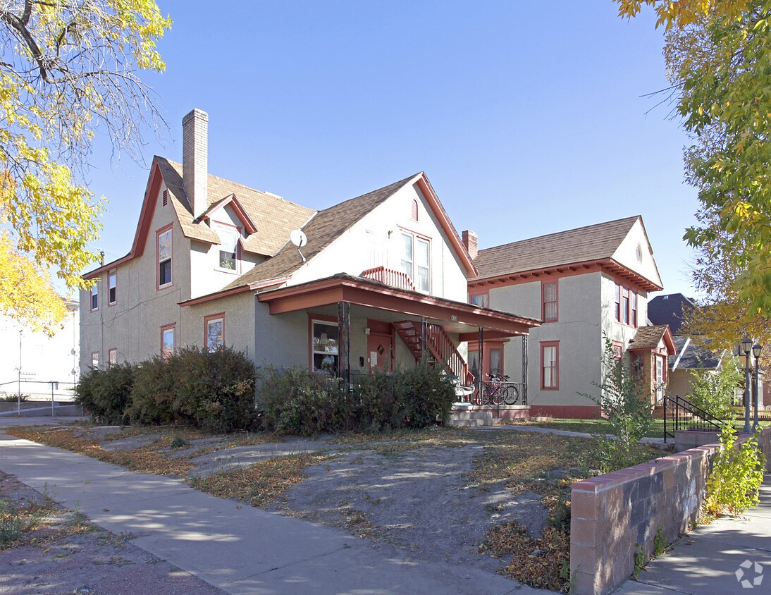 Building Photo - 421-423 W 11th St