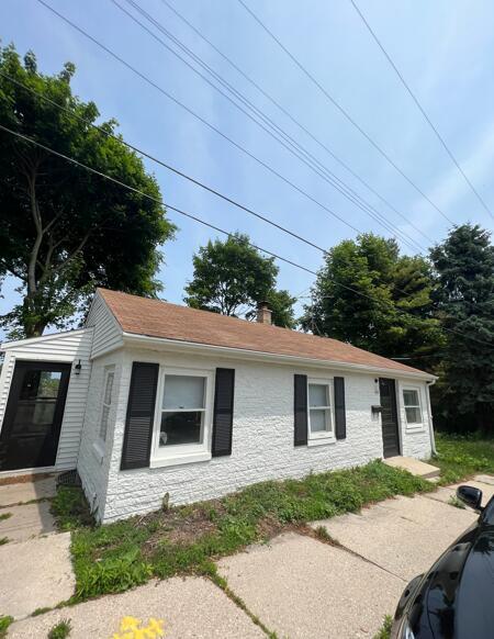 Building Photo - 446 N Powers St