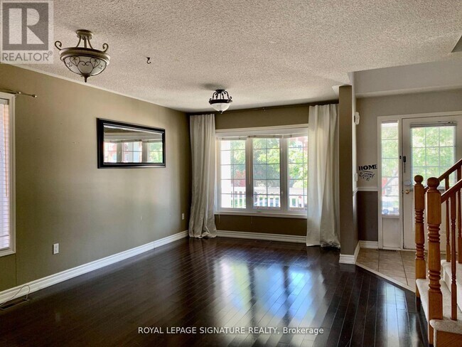 Building Photo - 3173 High Springs Crescent