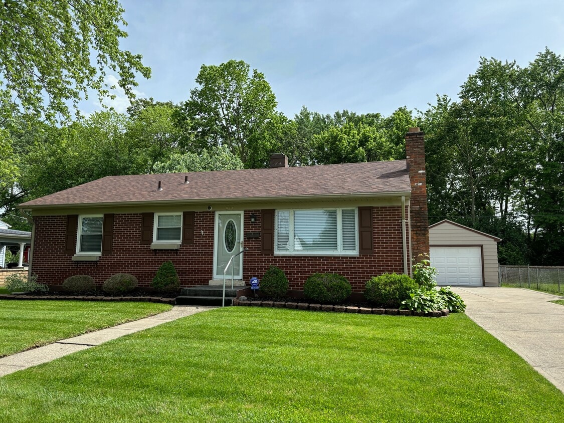 977 Magie Ave, Fairfield, OH 45014 House Rental in Fairfield, OH
