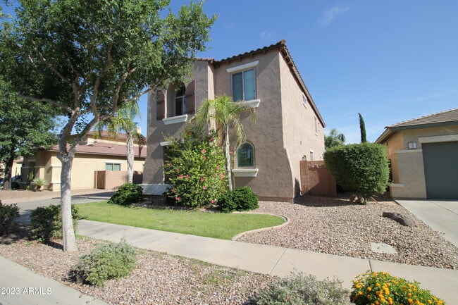 Building Photo - 709 E La Costa Dr