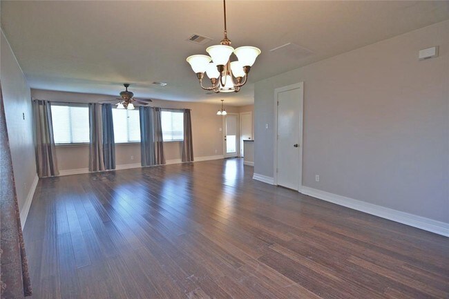 Building Photo - 7635 Shellmont Ct