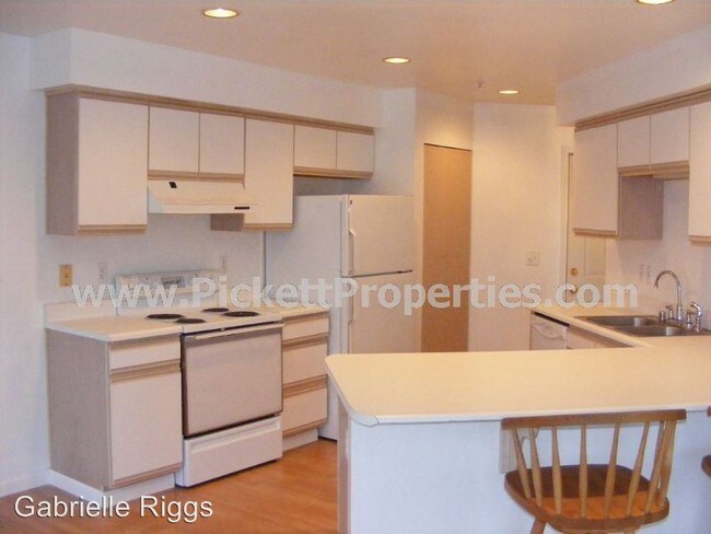 Foto del edificio - 2257 Skyline Ln NW