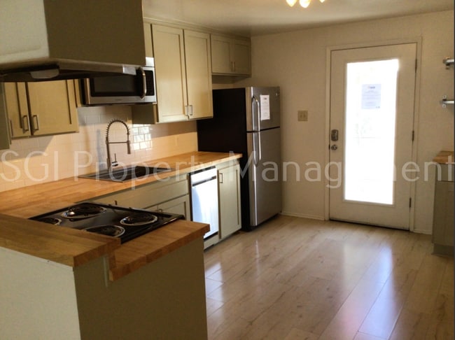 Foto del edificio - 4356 N 36th Pl
