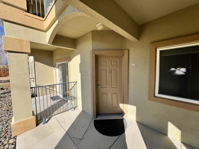 Building Photo - Silver Creek Condo- Three Bedroom Two Bath