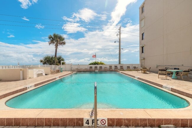 Building Photo - 2222 Ocean Shore Blvd