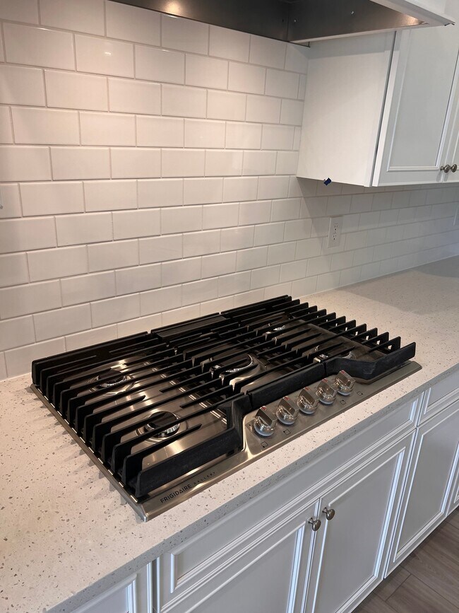 Foto del edificio - 2136 Winterberry Ln