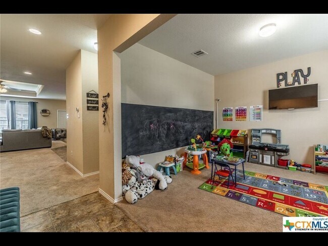 Building Photo - 4 Bedroom Single Family Home in Killeen