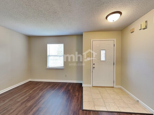 Building Photo - 24 Winterwood Dr