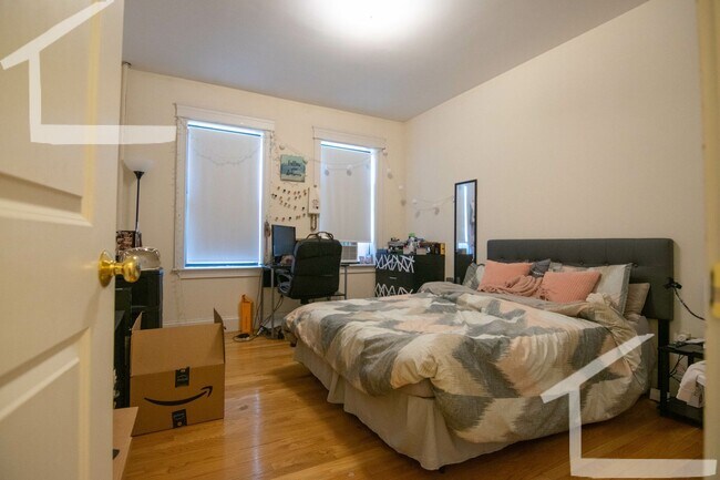 Foto del edificio - 25 Glenville Ave