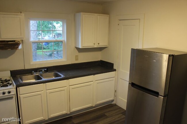 Building Photo - 2 br, 1 bath Condo - 2652 Bayard St B Unit B