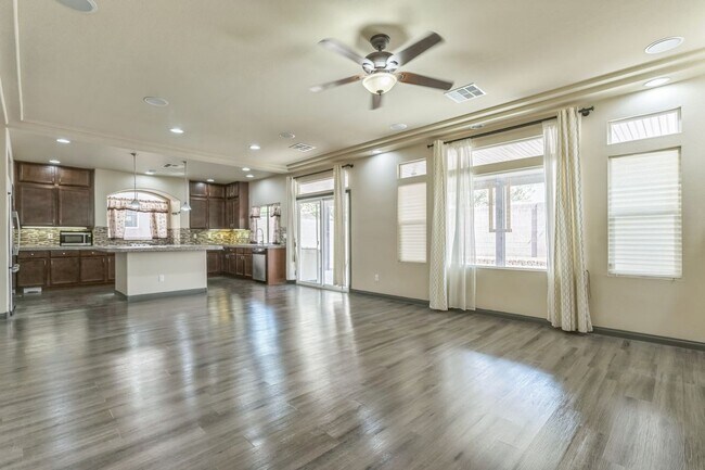 Foto del edificio - 6360 Stag Hollow Ct