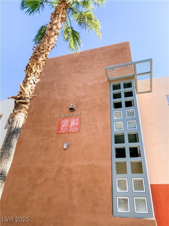Building Photo - 75 E Agate Ave