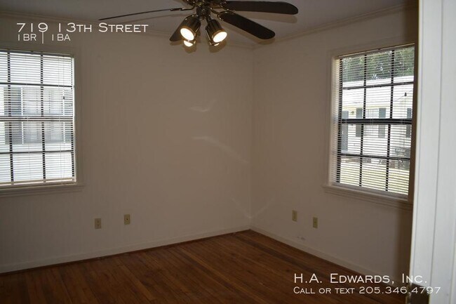 Building Photo - 719 13th Street