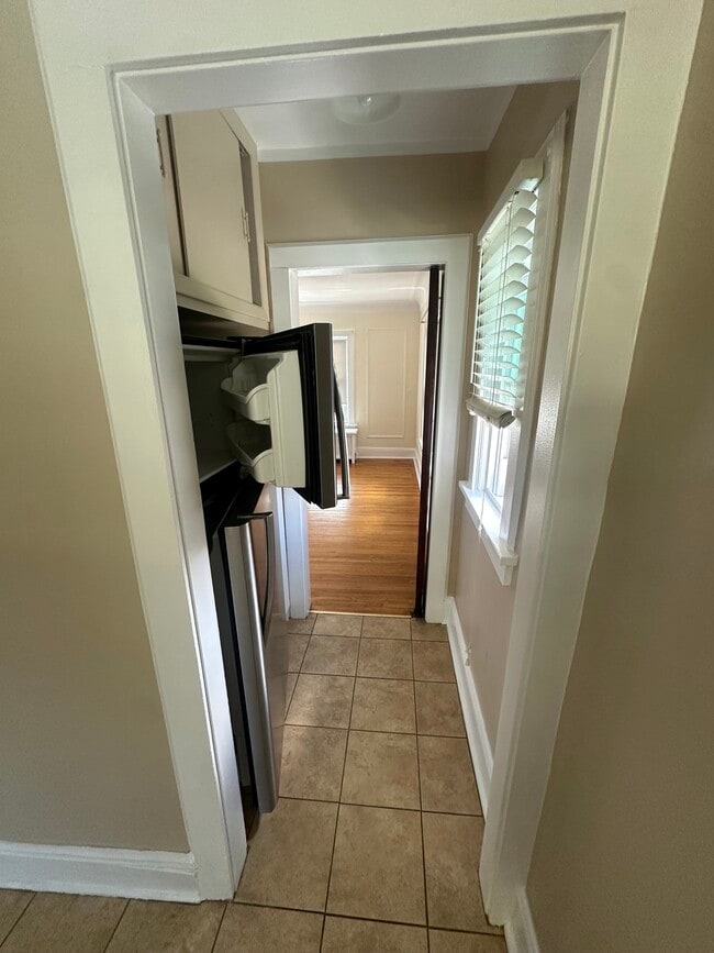 Passage Hallway - 283 Mile Square Rd