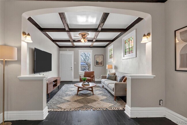 Foto del edificio - 3915 Schiller Pl