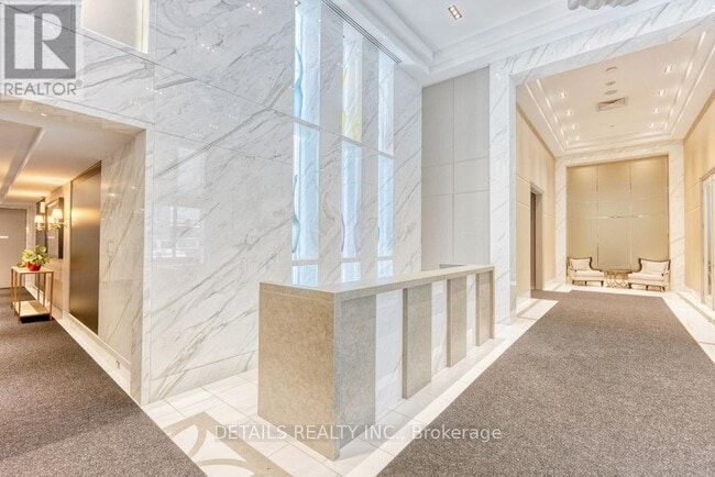 Photo du bâtiment - 111 Champagne Ave S