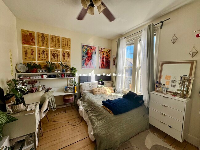 Foto del edificio - 725 Parker St