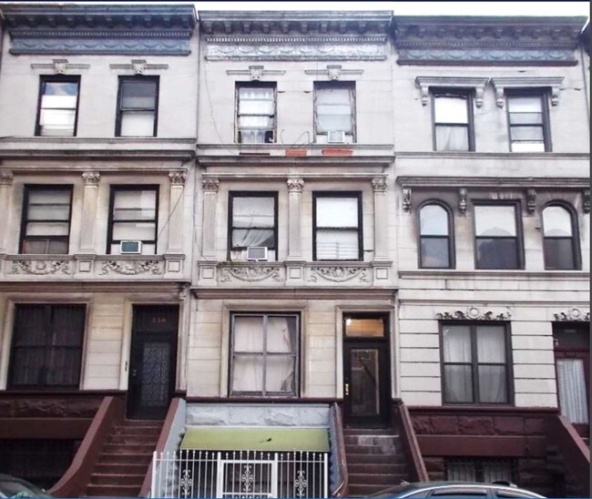 Foto del edificio - 552 W 161st St