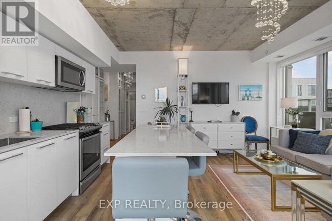 Building Photo - 25 Baseball Pl