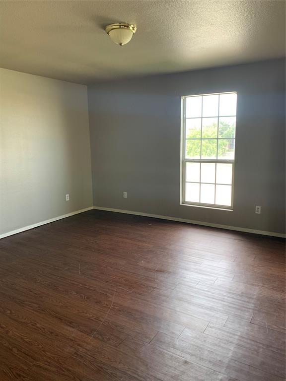 Foto del edificio - 6325 Granbury Rd