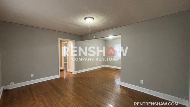 Building Photo - 3428 Vanuys Rd