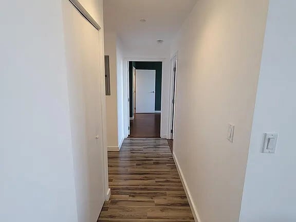 Foto del edificio - 40-26 College Point Blvd