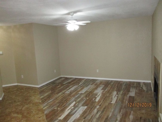Building Photo - 1608 Pecan Chase Cir