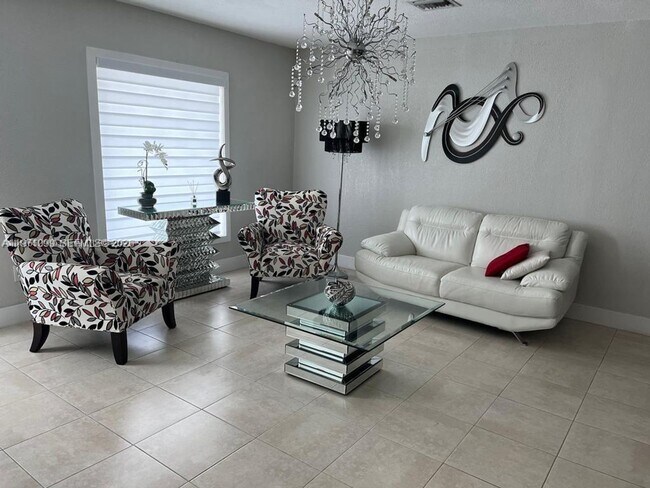 Foto del edificio - 12770 SW 18th St