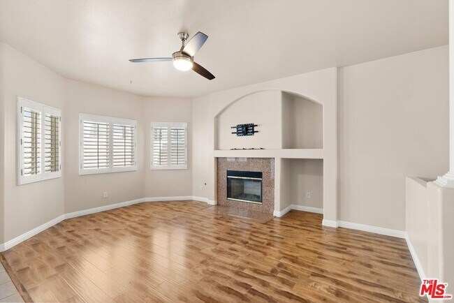 Building Photo - 15804 Crest Ln