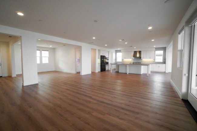 Building Photo - 13452 Gold Medal Ct