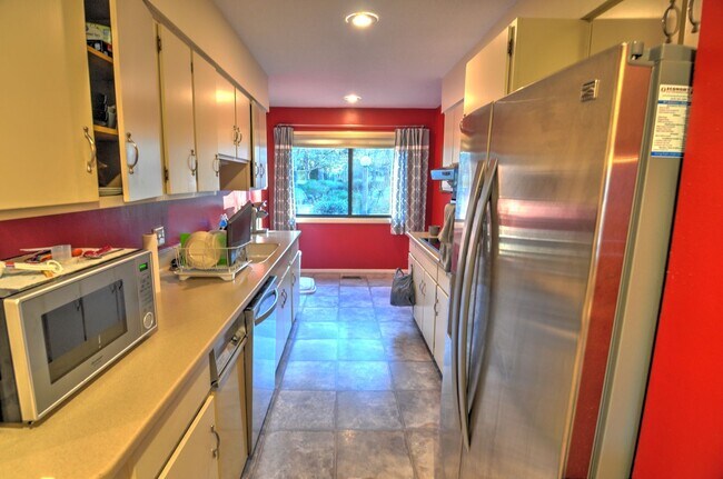 Foto del edificio - Conveniently located Carrboro 3 bed/2.5 ba...