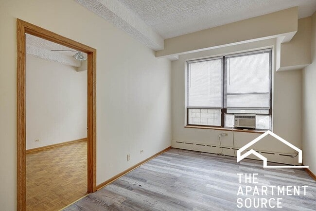 Foto del edificio - 4180 N Marine Dr