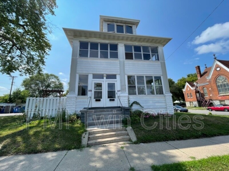 Primary Photo - 505 N Farrington St