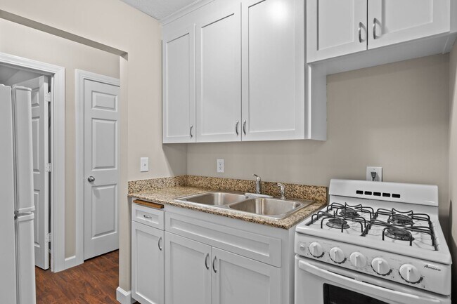 Foto del edificio - Spacious 1BR/1Bath apartment available Now!