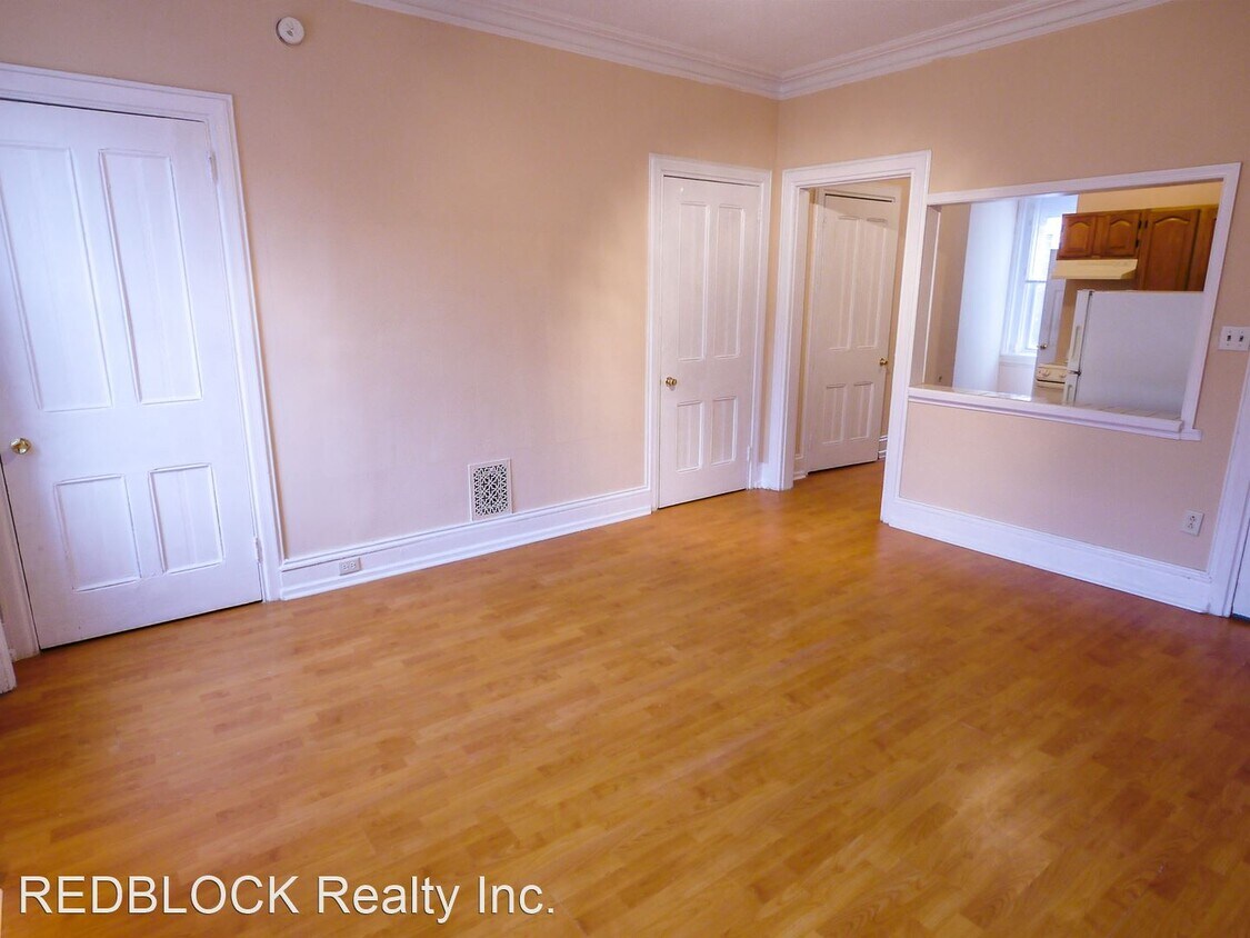 Primary Photo - Studio, 1 bath Apartment - 4423 Sansom St