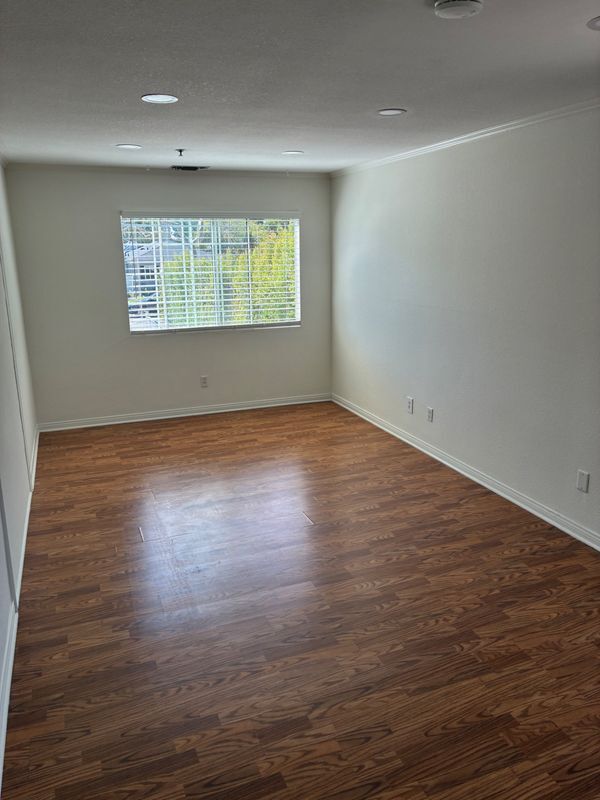 Building Photo - 3420 Sherbourne Dr