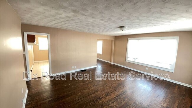 Foto del edificio - 344 W Parkwood Dr