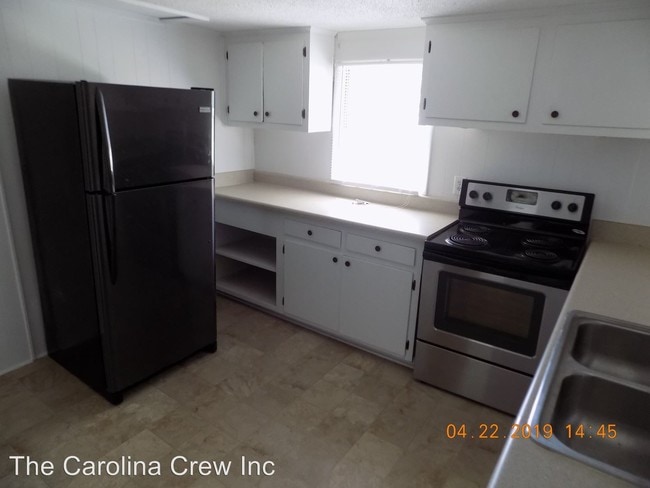 Building Photo - 2 br, 1 bath House - 1605 Lees Chapel