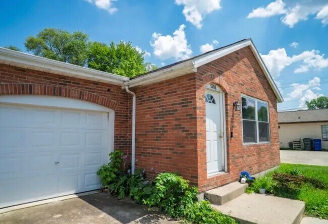 Foto del edificio - 5770 Stormcroft Ave