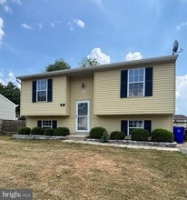 Building Photo - 838 Insley Cir