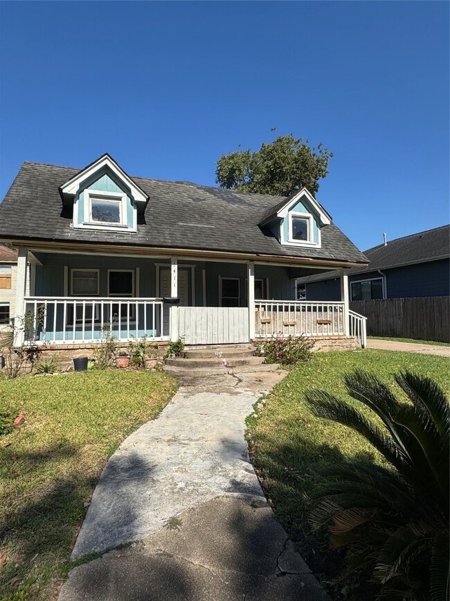 Building Photo - 1411 Godwin St