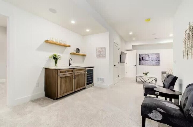 Foto del edificio - 1142 Hamlet St