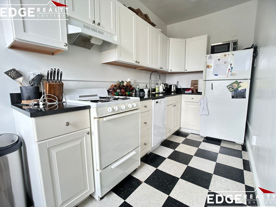 Photo - 120 Brainerd Rd. Unit 18